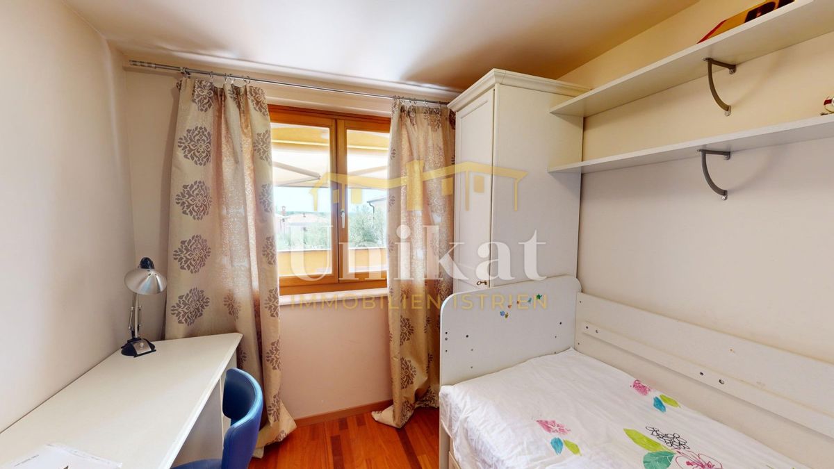 Dvostanovanjski stan z 4 spalnicami